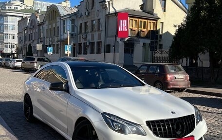 Mercedes-Benz E-Класс, 2013 год, 1 600 000 рублей, 3 фотография