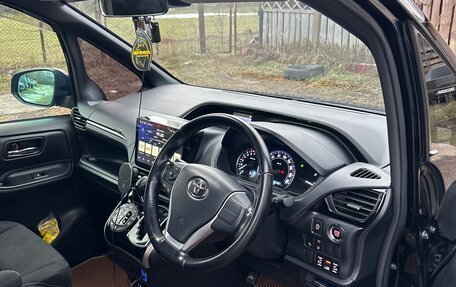 Toyota Esquire I, 2016 год, 2 000 000 рублей, 31 фотография