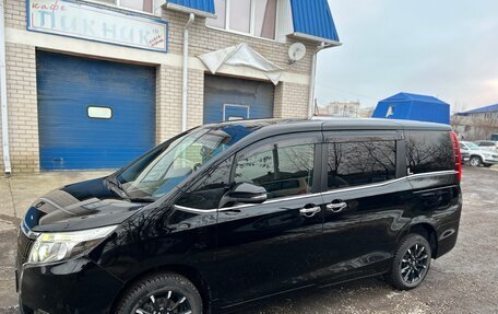 Toyota Esquire I, 2016 год, 2 000 000 рублей, 22 фотография