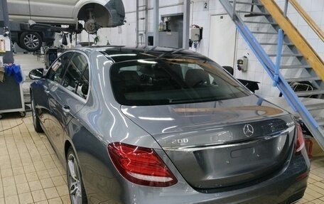 Mercedes-Benz E-Класс, 2017 год, 3 049 000 рублей, 3 фотография