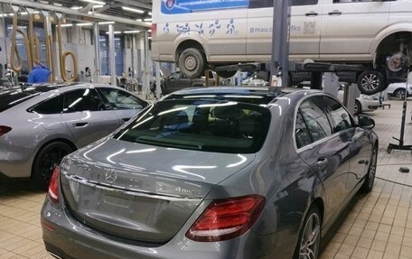 Mercedes-Benz E-Класс, 2017 год, 3 049 000 рублей, 6 фотография