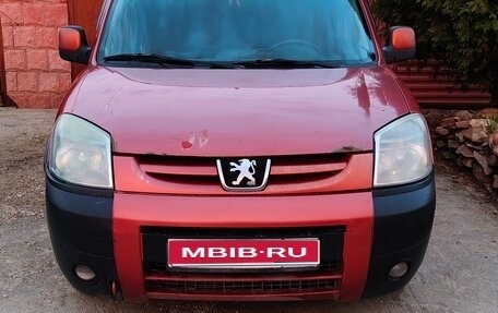 Peugeot Partner II рестайлинг 2, 2003 год, 355 000 рублей, 1 фотография
