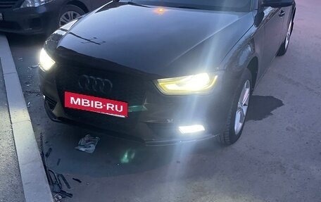 Audi A4, 2014 год, 1 245 000 рублей, 4 фотография