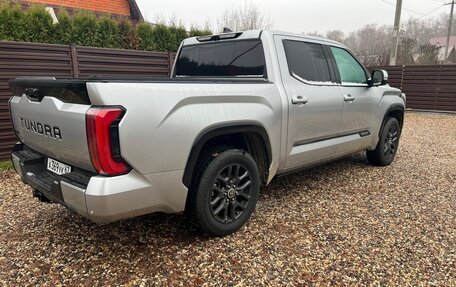 Toyota Tundra, 2022 год, 6 700 000 рублей, 8 фотография