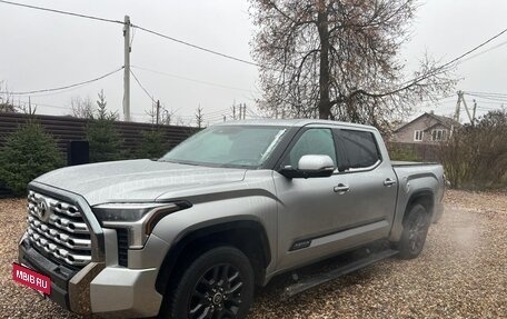 Toyota Tundra, 2022 год, 6 700 000 рублей, 2 фотография