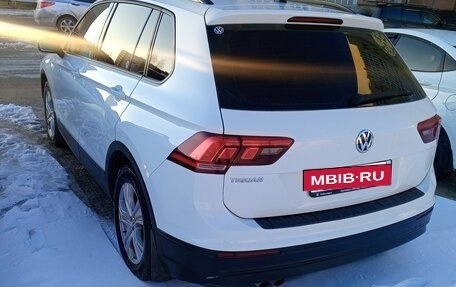 Volkswagen Tiguan II, 2019 год, 2 100 000 рублей, 4 фотография