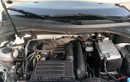 Volkswagen Tiguan II, 2019 год, 2 100 000 рублей, 13 фотография