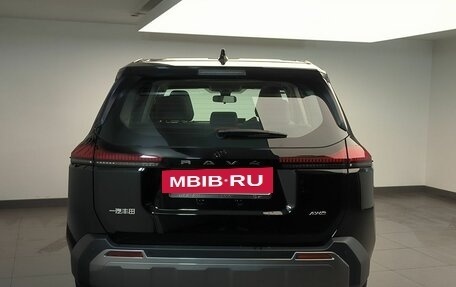 Toyota RAV4, 2025 год, 5 050 000 рублей, 6 фотография