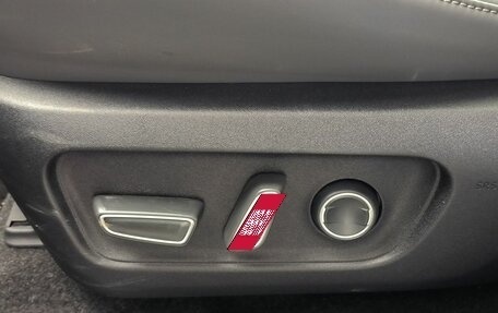 Toyota RAV4, 2025 год, 5 050 000 рублей, 19 фотография