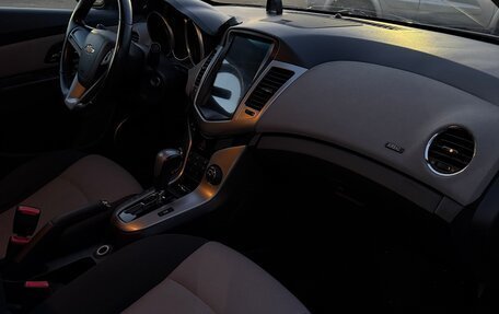 Chevrolet Cruze II, 2011 год, 770 000 рублей, 5 фотография