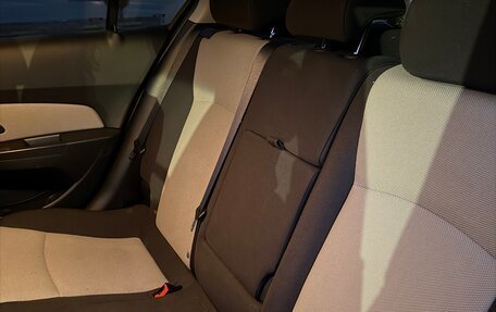 Chevrolet Cruze II, 2011 год, 770 000 рублей, 10 фотография