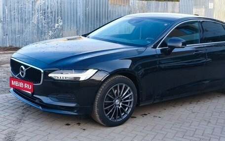 Volvo S90 II рестайлинг, 2018 год, 3 300 000 рублей, 3 фотография