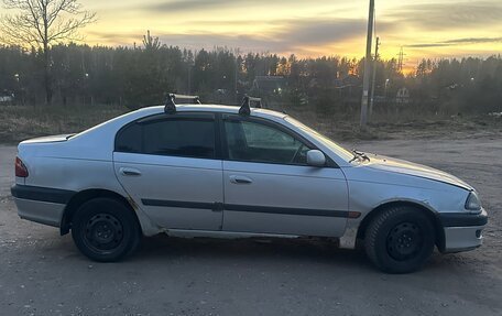 Toyota Avensis III рестайлинг, 1998 год, 165 000 рублей, 4 фотография