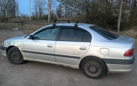 Toyota Avensis III рестайлинг, 1998 год, 165 000 рублей, 8 фотография