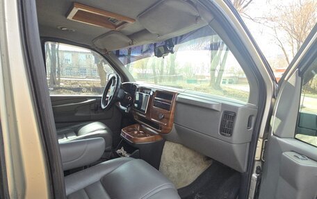 GMC Savana I, 2003 год, 1 700 000 рублей, 10 фотография