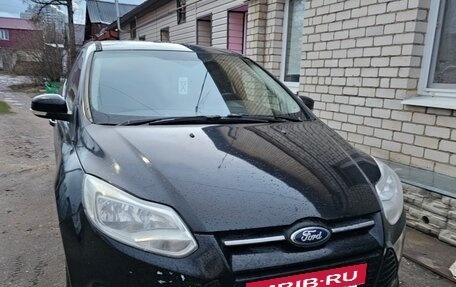 Ford Focus III, 2011 год, 560 000 рублей, 2 фотография