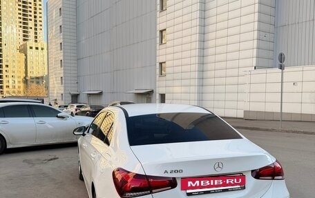 Mercedes-Benz A-Класс, 2022 год, 2 850 000 рублей, 3 фотография