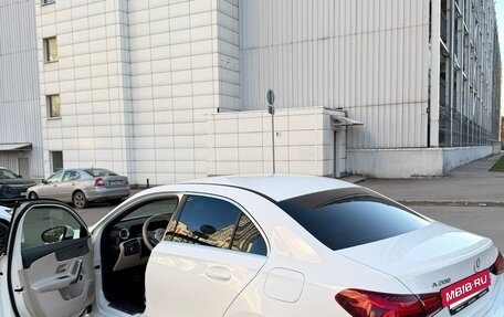 Mercedes-Benz A-Класс, 2022 год, 2 850 000 рублей, 5 фотография