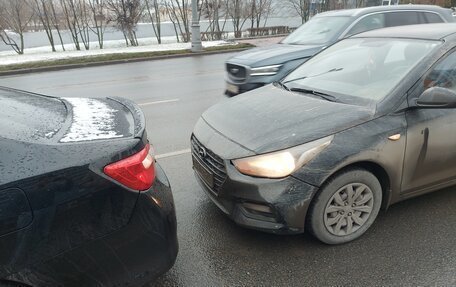 Hyundai Solaris II рестайлинг, 2017 год, 800 000 рублей, 8 фотография