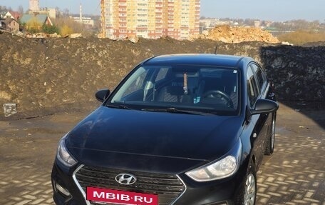 Hyundai Solaris II рестайлинг, 2017 год, 800 000 рублей, 6 фотография