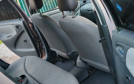 Toyota Vitz, 1999 год, 300 000 рублей, 4 фотография