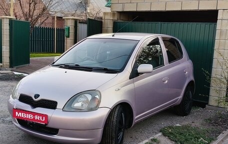 Toyota Vitz, 1999 год, 300 000 рублей, 2 фотография