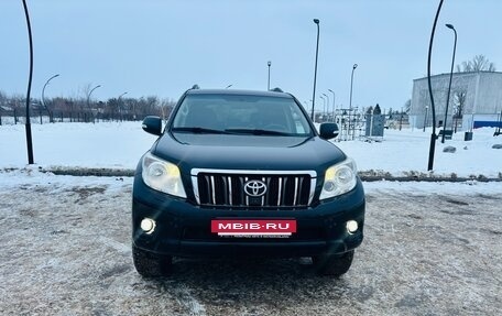 Toyota Land Cruiser Prado 150 рестайлинг 2, 2011 год, 2 700 000 рублей, 2 фотография