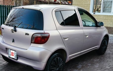 Toyota Vitz, 1999 год, 300 000 рублей, 9 фотография