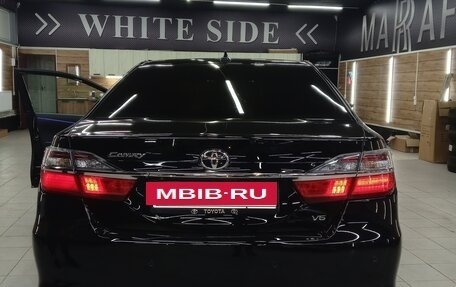 Toyota Camry, 2018 год, 2 100 000 рублей, 2 фотография