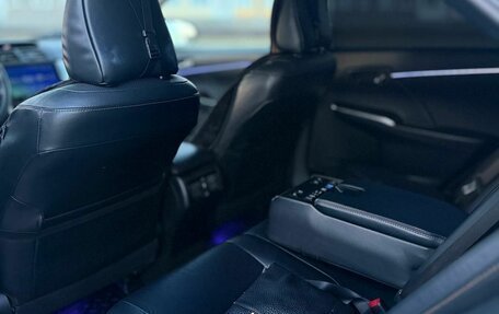 Toyota Camry, 2018 год, 2 100 000 рублей, 12 фотография