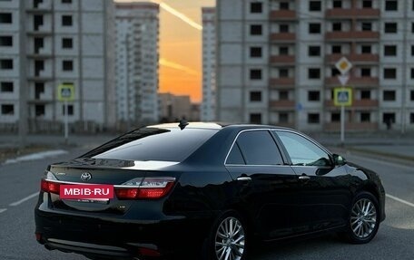 Toyota Camry, 2018 год, 2 100 000 рублей, 10 фотография