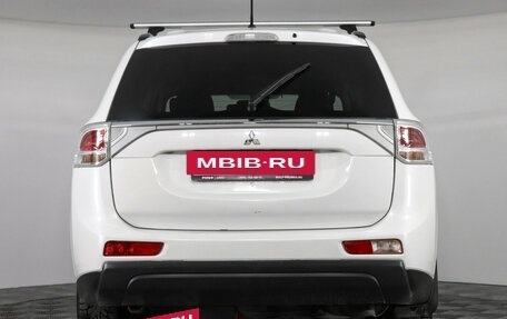 Mitsubishi Outlander III рестайлинг 3, 2013 год, 1 149 000 рублей, 6 фотография