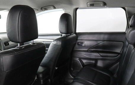 Mitsubishi Outlander III рестайлинг 3, 2013 год, 1 149 000 рублей, 12 фотография