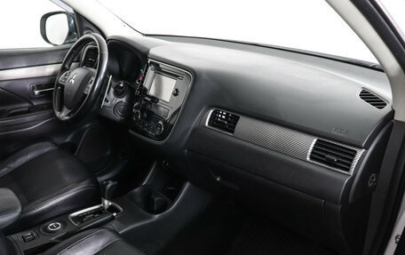 Mitsubishi Outlander III рестайлинг 3, 2013 год, 1 149 000 рублей, 10 фотография