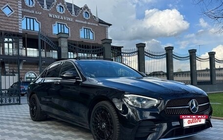 Mercedes-Benz E-Класс, 2021 год, 5 400 000 рублей, 3 фотография