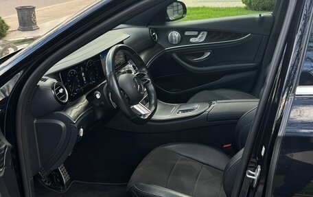 Mercedes-Benz E-Класс, 2021 год, 5 400 000 рублей, 17 фотография