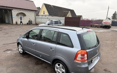 Opel Zafira B, 2008 год, 690 000 рублей, 14 фотография