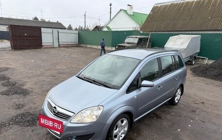 Opel Zafira B, 2008 год, 690 000 рублей, 18 фотография