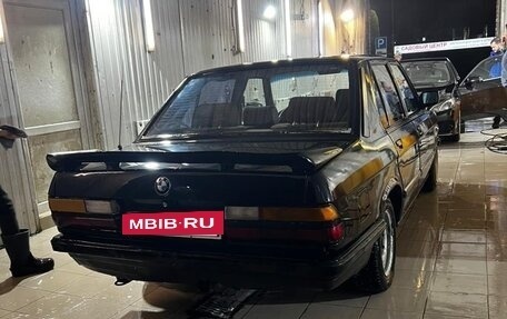 BMW 5 серия, 1987 год, 285 000 рублей, 3 фотография