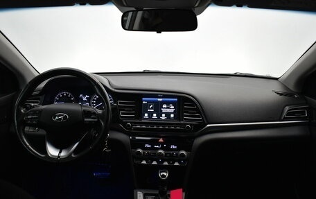 Hyundai Elantra VI рестайлинг, 2019 год, 1 725 000 рублей, 5 фотография