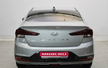 Hyundai Elantra VI рестайлинг, 2019 год, 1 725 000 рублей, 3 фотография