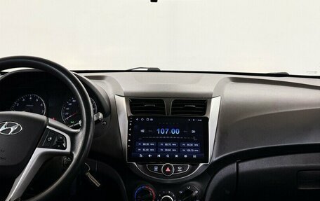 Hyundai Solaris II рестайлинг, 2012 год, 690 000 рублей, 5 фотография