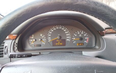 Mercedes-Benz E-Класс, 2000 год, 270 000 рублей, 7 фотография