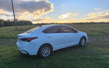 Hyundai Solaris II рестайлинг, 2018 год, 1 280 000 рублей, 10 фотография