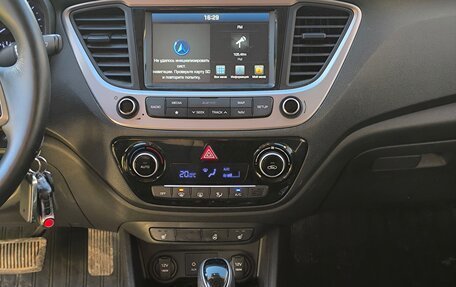 Hyundai Solaris II рестайлинг, 2018 год, 1 280 000 рублей, 17 фотография