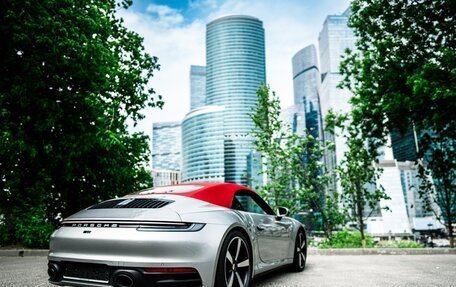 Porsche 911, 2021 год, 16 300 000 рублей, 26 фотография