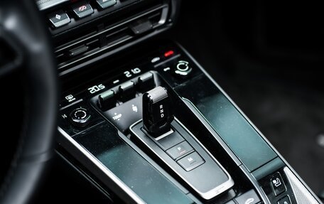 Porsche 911, 2021 год, 16 300 000 рублей, 32 фотография