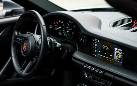 Porsche 911, 2021 год, 16 300 000 рублей, 33 фотография