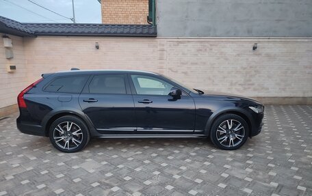 Volvo V90 Cross Country I рестайлинг, 2018 год, 3 000 000 рублей, 7 фотография