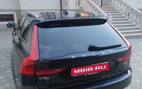 Volvo V90 Cross Country I рестайлинг, 2018 год, 3 000 000 рублей, 8 фотография